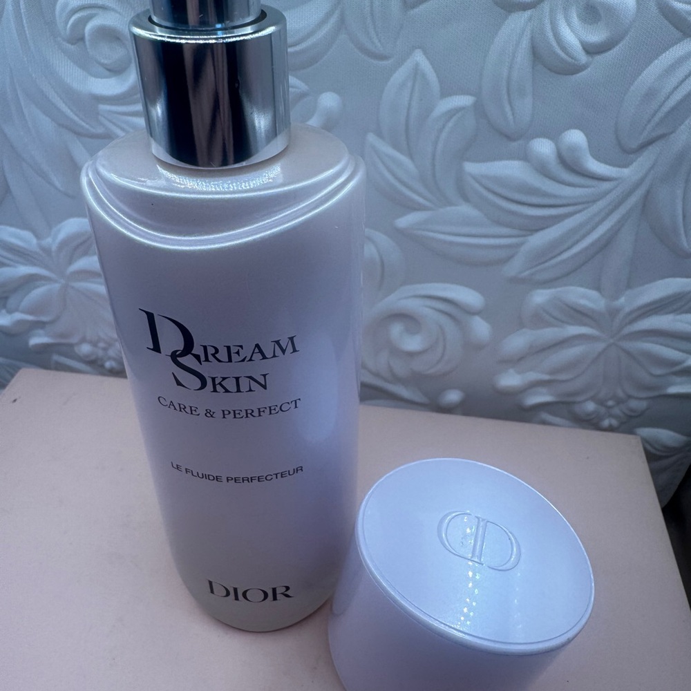 Dior dream skin care & perfect - le fluide perfecteur-2.5oz - Picture 2 of 7
